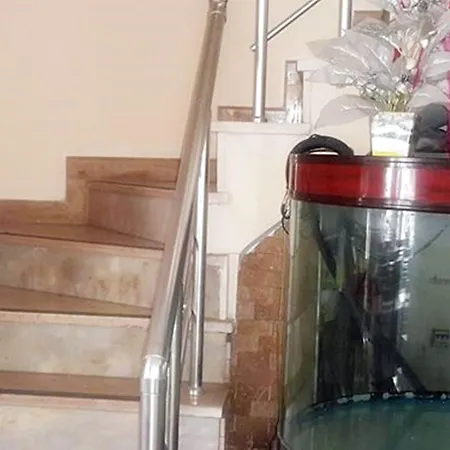 أنجيلز مارماريس فندق