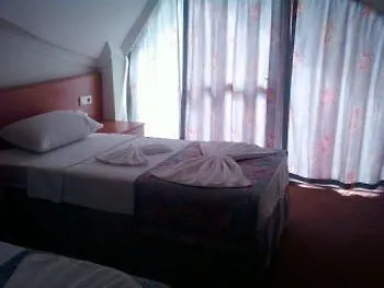 أنجيلز مارماريس