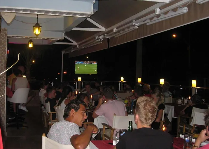 Angels מלון מרמריס